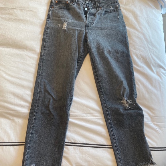 Levi’s Dark Grey Distressed Jeans - Picture 3 of 3
